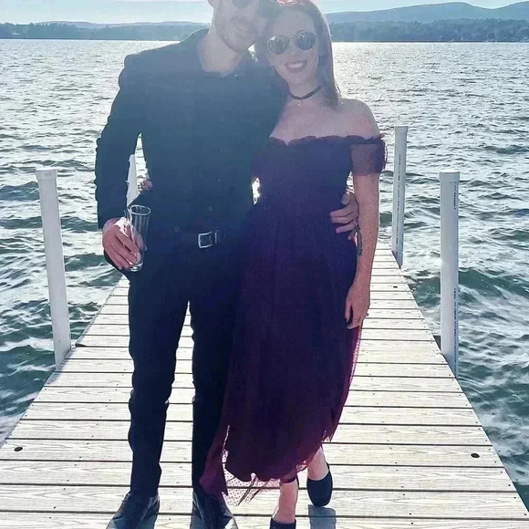 Lulu’s Burgandy Tulle Corset Dress size S - Picture 5 of 8